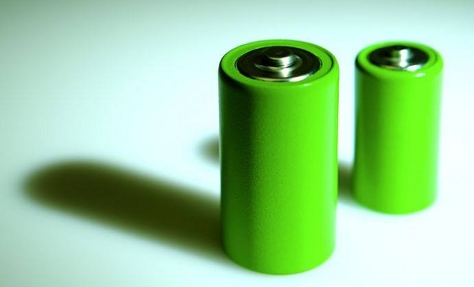 锂电池自动化生产讲解03：焊接封口一气呵成。