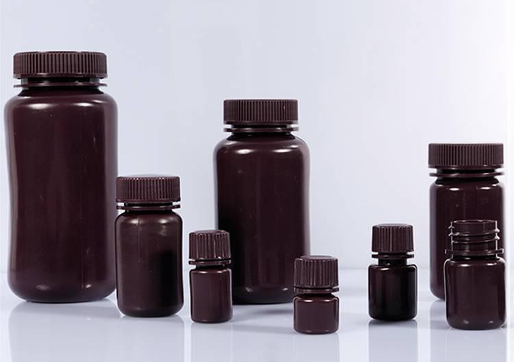 巴罗克04-3008 8ml试剂瓶，不透明的棕色能够减少紫外光透射，保护光敏内容物。