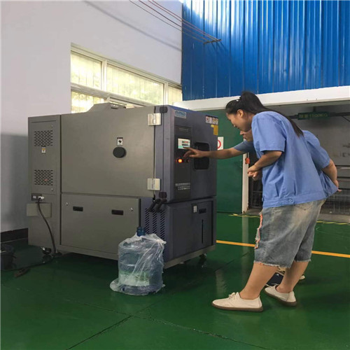 恭喜中航视嘉(北京)技术有限公司购进爱佩科技高低温试验箱
