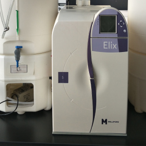 二手默克密理博 Elix 5 UV 水纯化系统