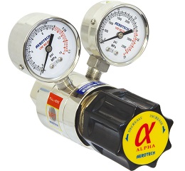Sα-2H双级减压气体减压器(含转接头)，流量5ml以下，用于二氧化碳