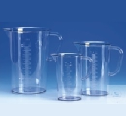 MEASURING BEAKERS,  WITH HANDLE AND SPOUT,  CRYSTAL CL