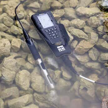 YSI ProSolo Handheld Optical Dissolved Oxygen Meter Kit, ODO/CT Probe with 10-m Cable