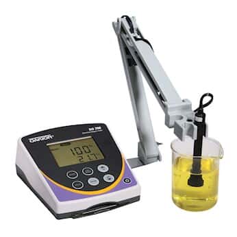 Oakton DO700 Benchtop Dissolved Oxygen Meter with NIST-Traceable Calibration