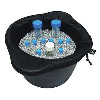 Waterless ice bucket with beads; 4L capacity