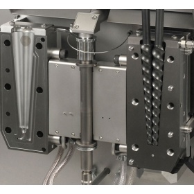 Xplore MC15 微量双螺杆挤出系统(15克)
