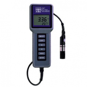 YSI 85 盐度、电导、溶解氧、温度测量仪
