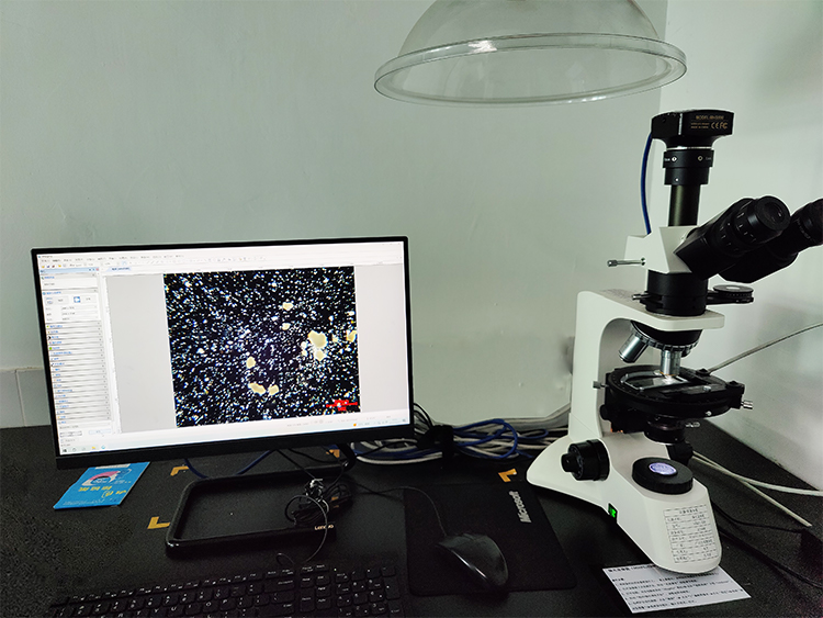数码偏光显微镜MHPL3200应用于制药