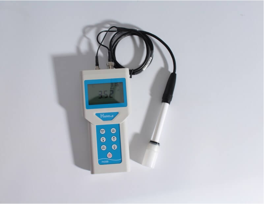 如何选购电极式便携水质检测仪？
