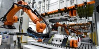 机器人上岗智能工厂 仪器仪表行业迎来微米级时代 