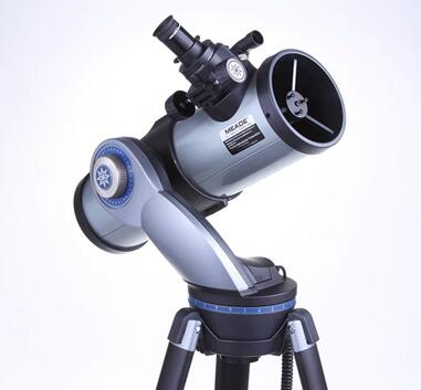 天文望远镜的部件维护.jpg