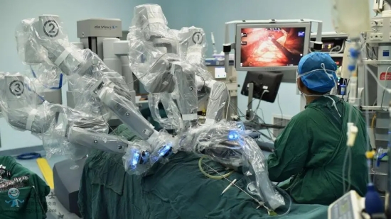 锟铻手术机器人.jpg