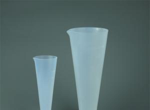 可溶性聚四氟乙烯量杯半透明特氟龙量杯